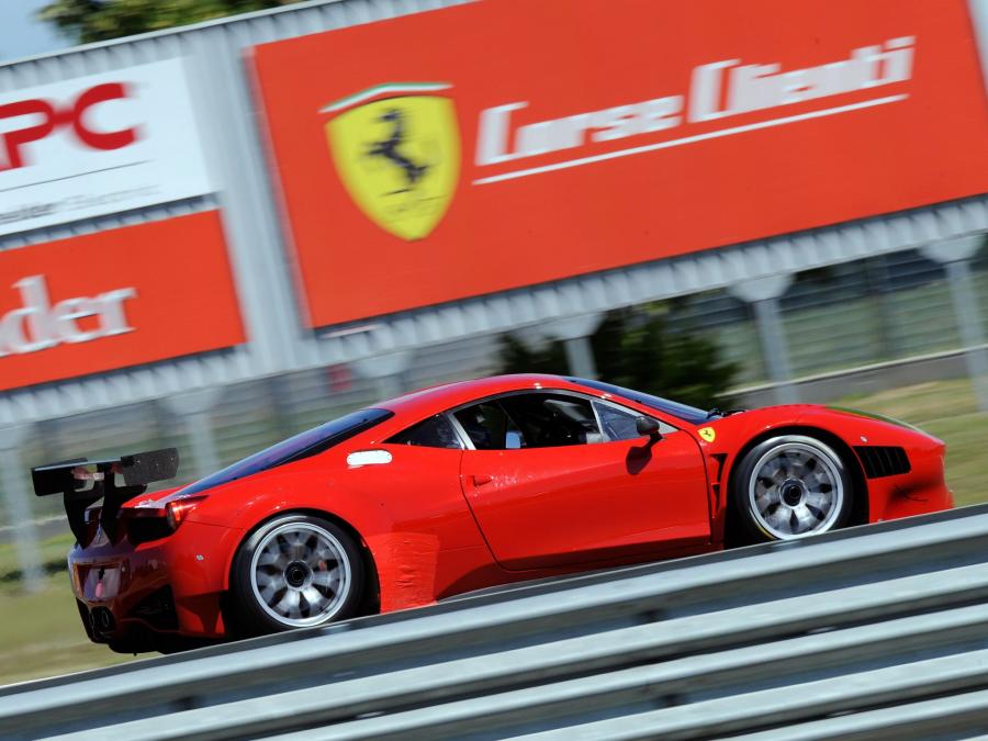  Ferrari 458 Italia GT3 2011 года  (фото 15 из 17)